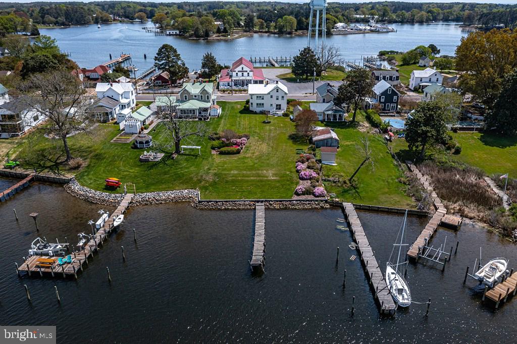 742 Main Street Reedville, VA 22539 - Photo 43 of 66 Charming waterfront community retreat.