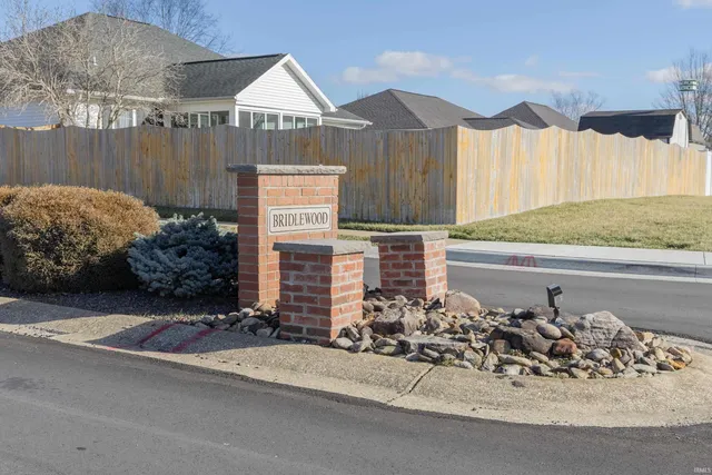 $270,000 | 3840 Collingswood Drive, Evansville, IN 47725