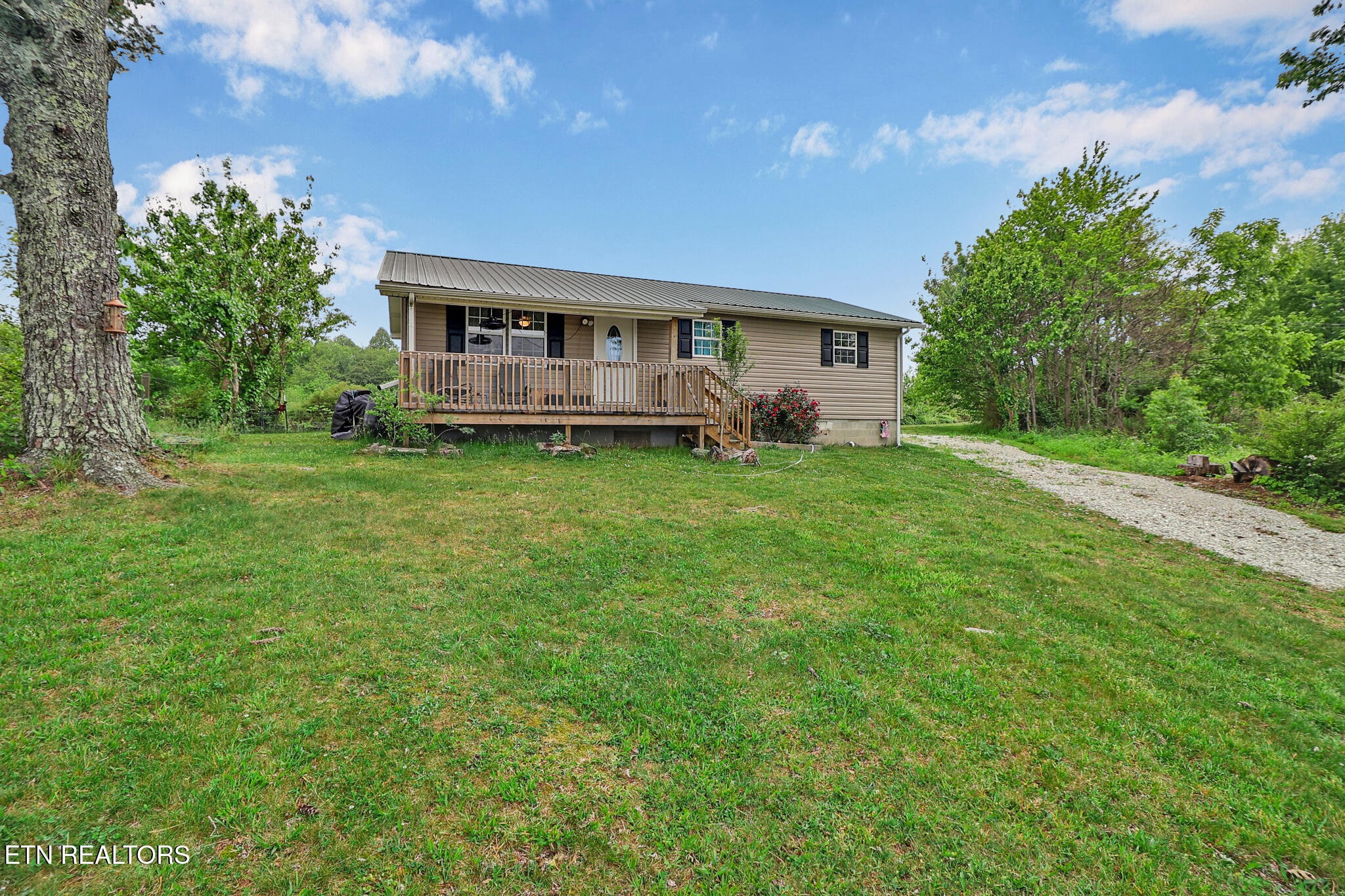 921 Barney Holt Road Jamestown, TN 38556 - Photo 22 of 26