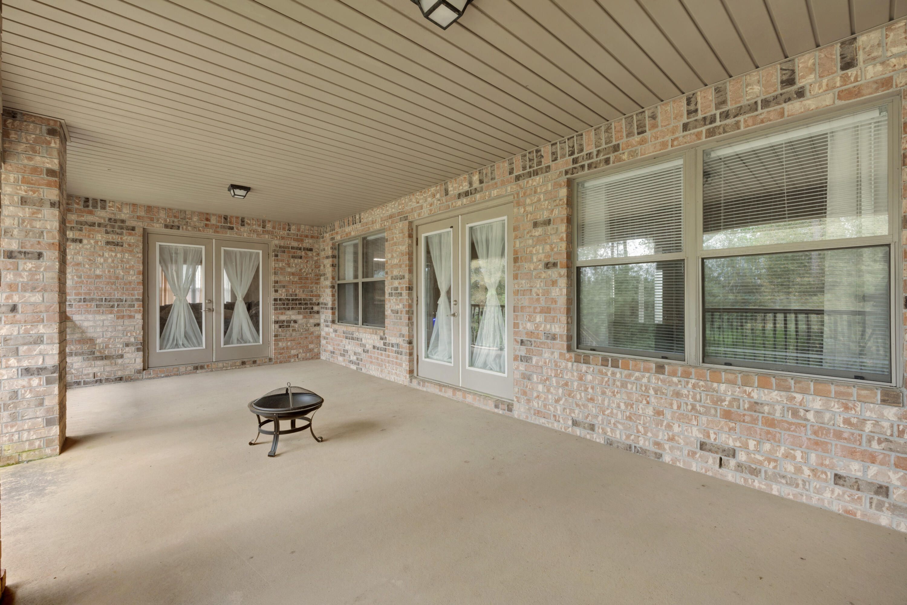 220 Raptor Drive Crestview, FL 32536 - Photo 42 of 48 046_2023-03-28_220-Raptor-Dr_PRINT