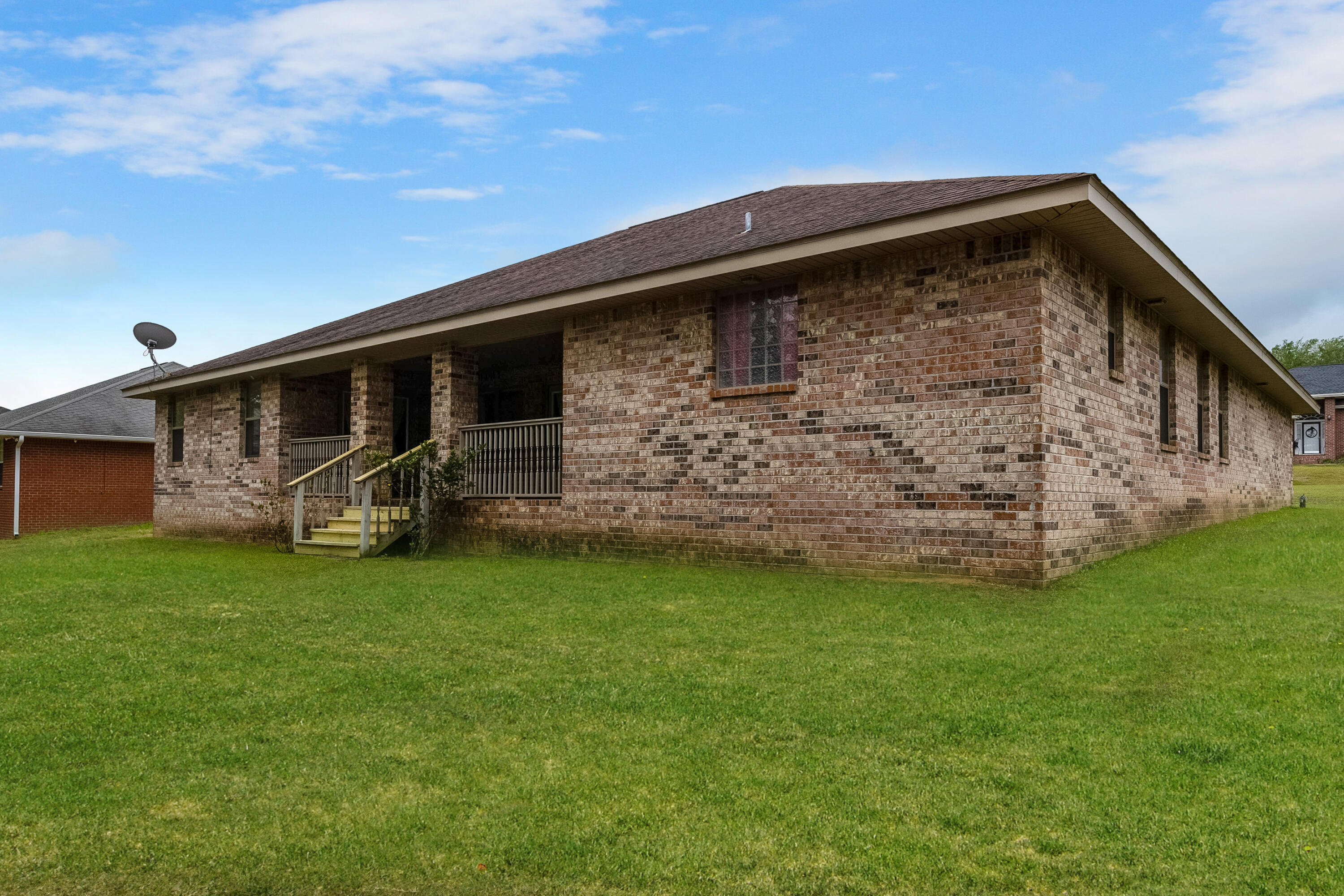 220 Raptor Drive Crestview, FL 32536 - Photo 45 of 48 048_2023-03-28_220-Raptor-Dr_PRINT