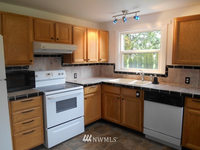 183 Monte Elma Road Montesano, WA 98563 - Photo 7 of 18 Gallery Image 7