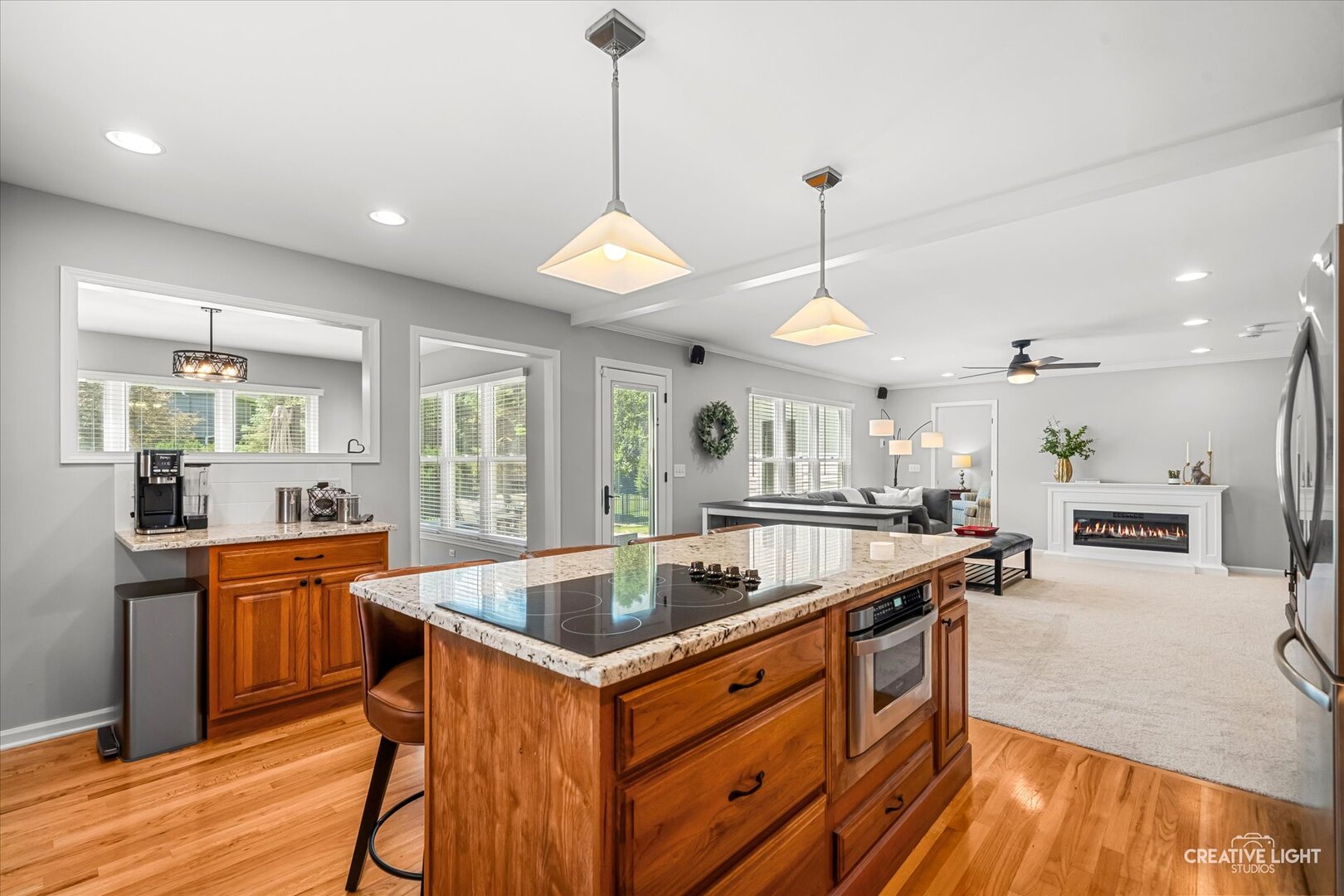2124 Wicklow Road Naperville, IL 60564 - Photo 9 of 46