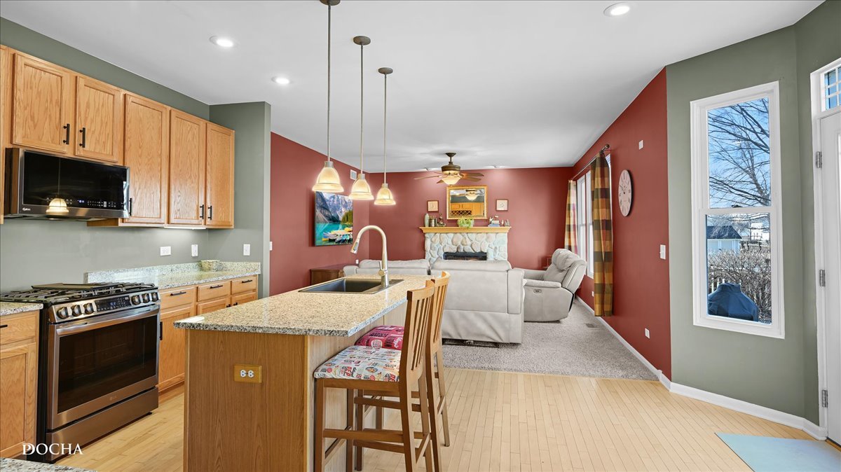 1409 Bridgehampton Drive Plainfield, IL 60586 - Photo 4 of 32