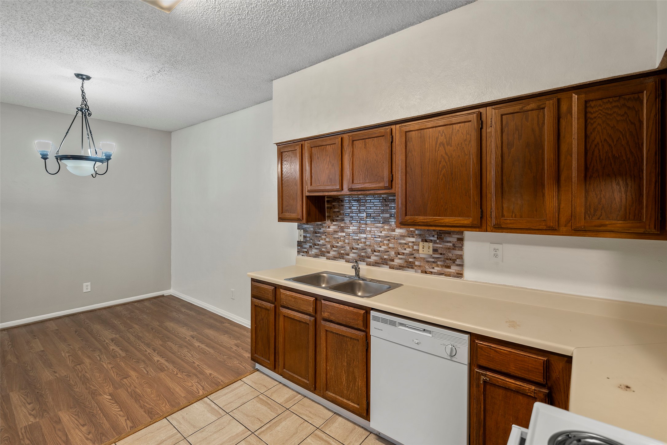7120 Deer Creek Court Spring, TX 77379 - Photo 8 of 23