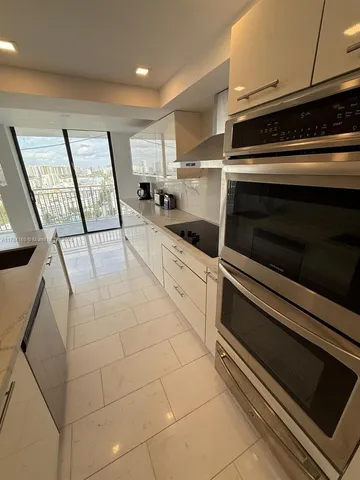 $720,000 | Sunny Isles Beach, Sunny Isles Beach, FL 33160
