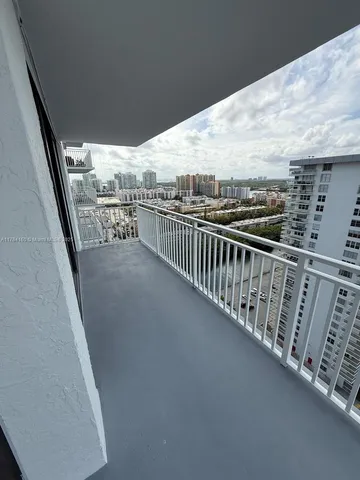 $720,000 | Sunny Isles Beach, Sunny Isles Beach, FL 33160