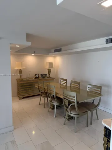 $720,000 | Sunny Isles Beach, Sunny Isles Beach, FL 33160