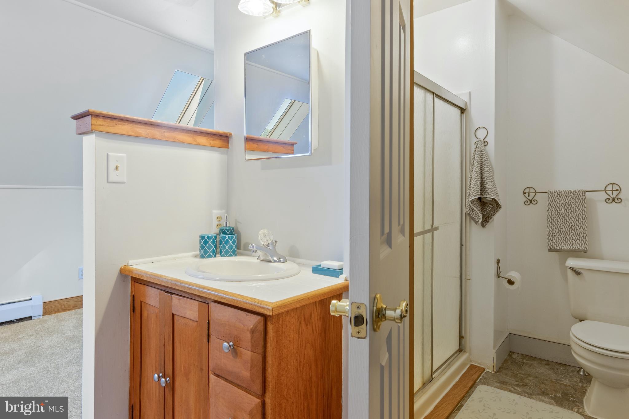 140 Woodbine Road Havertown, PA 19083 - Photo 21 of 26 Master bathroom