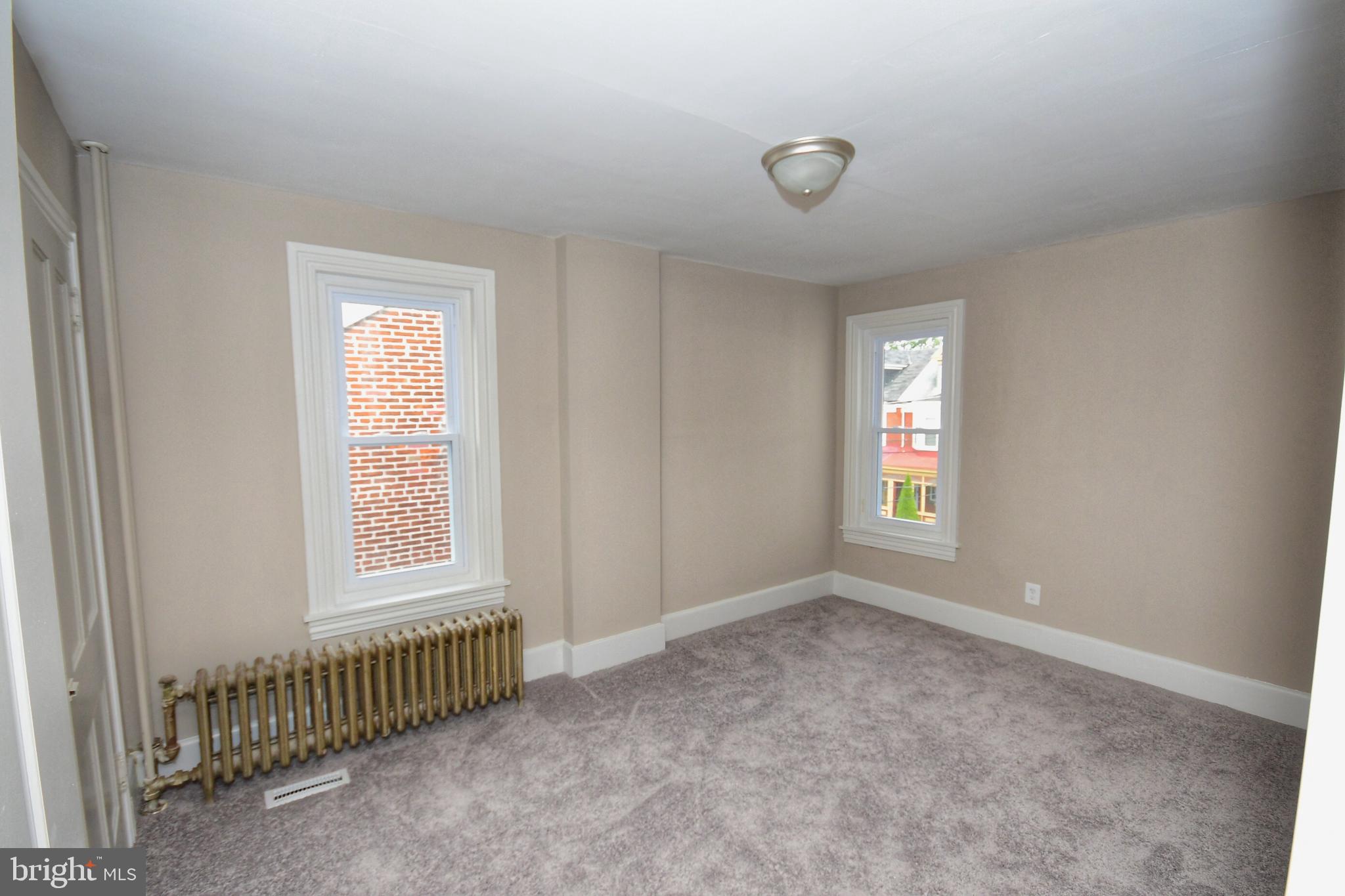 215 Walnut Street Spring City, PA 19475 - Photo 16 of 20