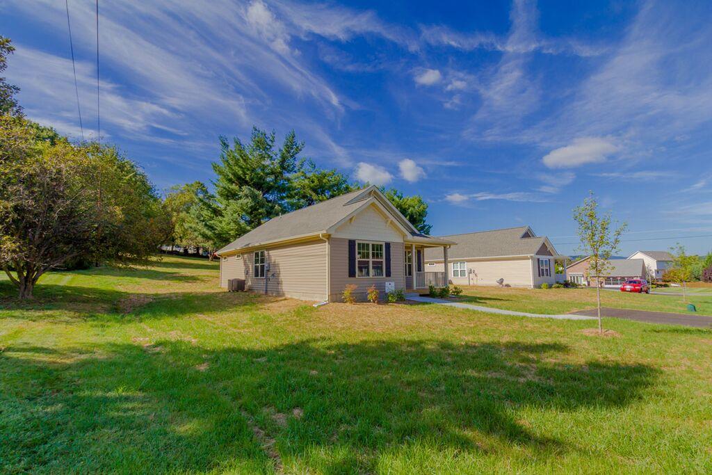 3750 Carson Road Roanoke, VA 24012 - Photo 19 of 23 jCJAaYATnnGqajJzq-MNe7K9sSZqexpP4c3tFNpe