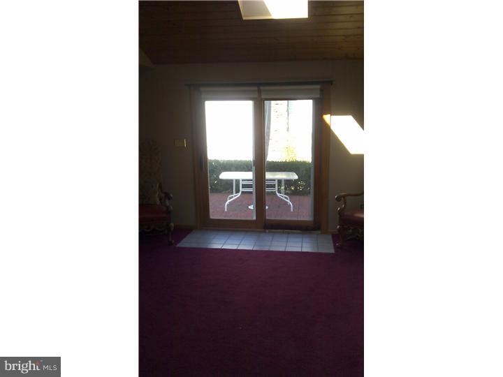 713 West Rolling Road Springfield, PA 19064 - Photo 8 of 17 Patio