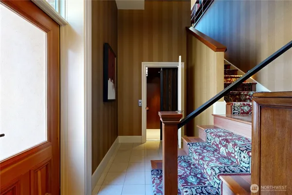 a view of entryway