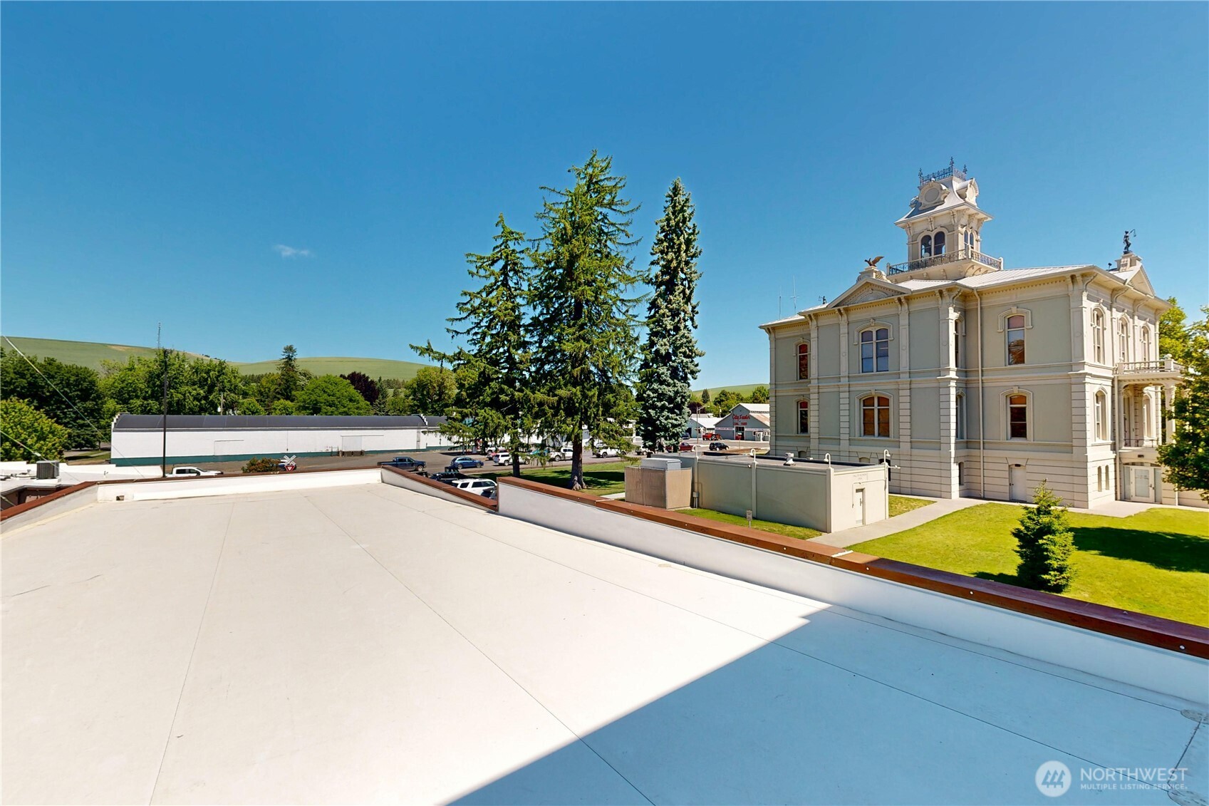 309 East Main Street Dayton, WA 99328 - Photo 36 of 40 a view of a house with swimming pool