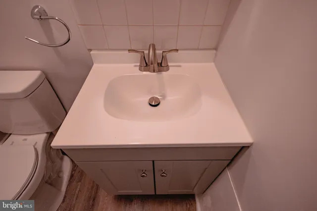 $1,850 | 14 West High Street, Unit A, Clayton, NJ 08312