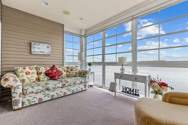 $514,900 | 1355 Prairie Lake Circle, Neenah, WI 54956