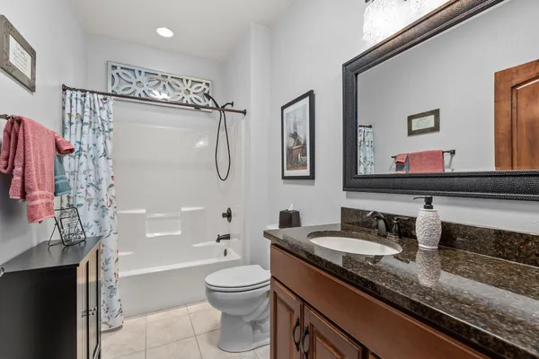 $514,900 | 1355 Prairie Lake Circle, Neenah, WI 54956