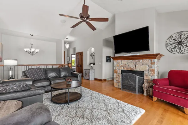 $514,900 | 1355 Prairie Lake Circle, Neenah, WI 54956