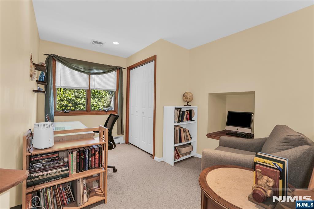 114 Lopez Road Cedar Grove, NJ 07009 - Photo 20 of 44 Gallery Image 20