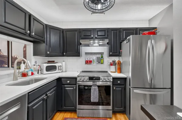 $430,000 | 702 Autumn Lane, Brewster, NY 10509