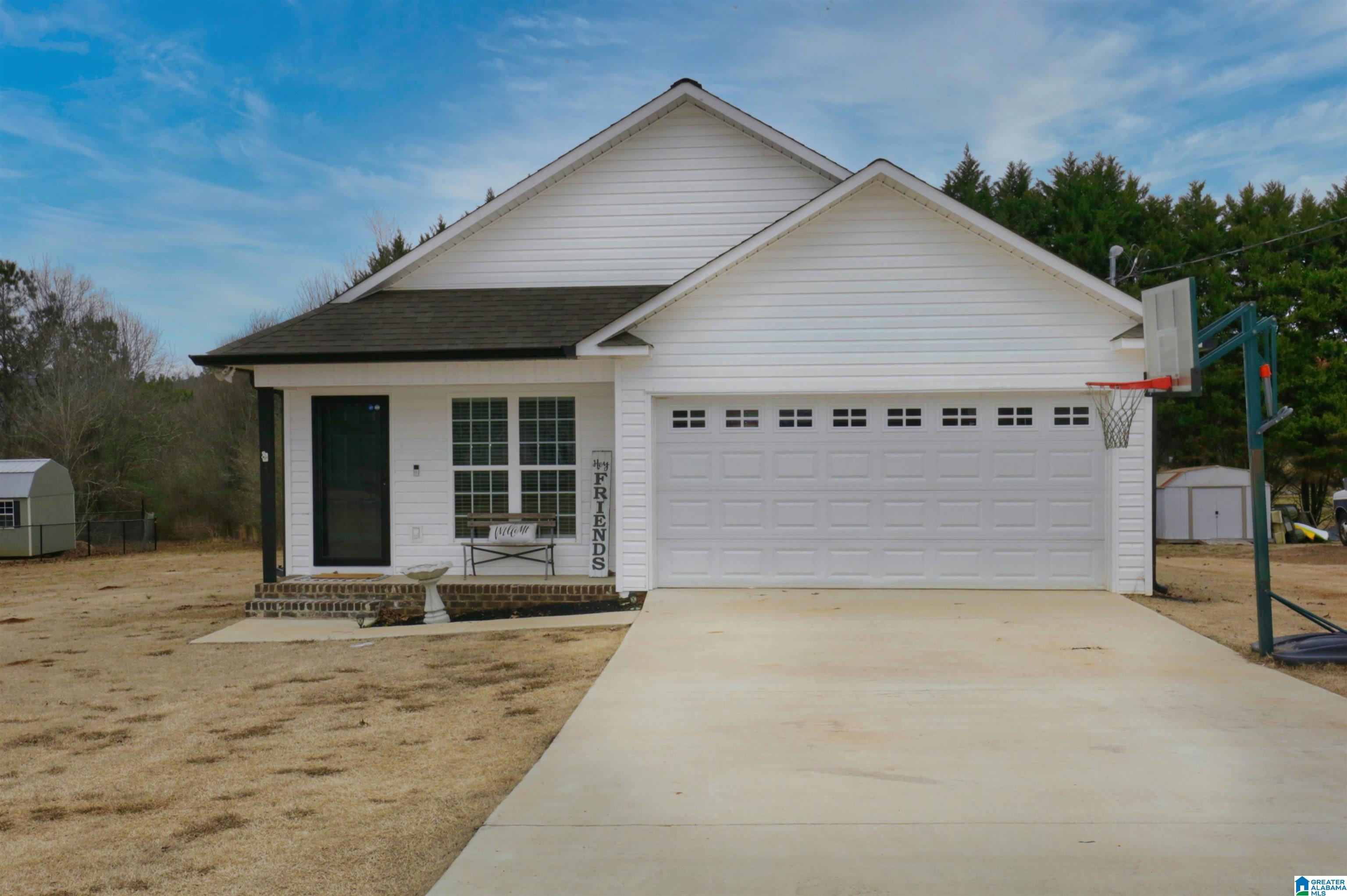 256 Hawk Pass Anniston, AL 36207 - Photo 2 of 29