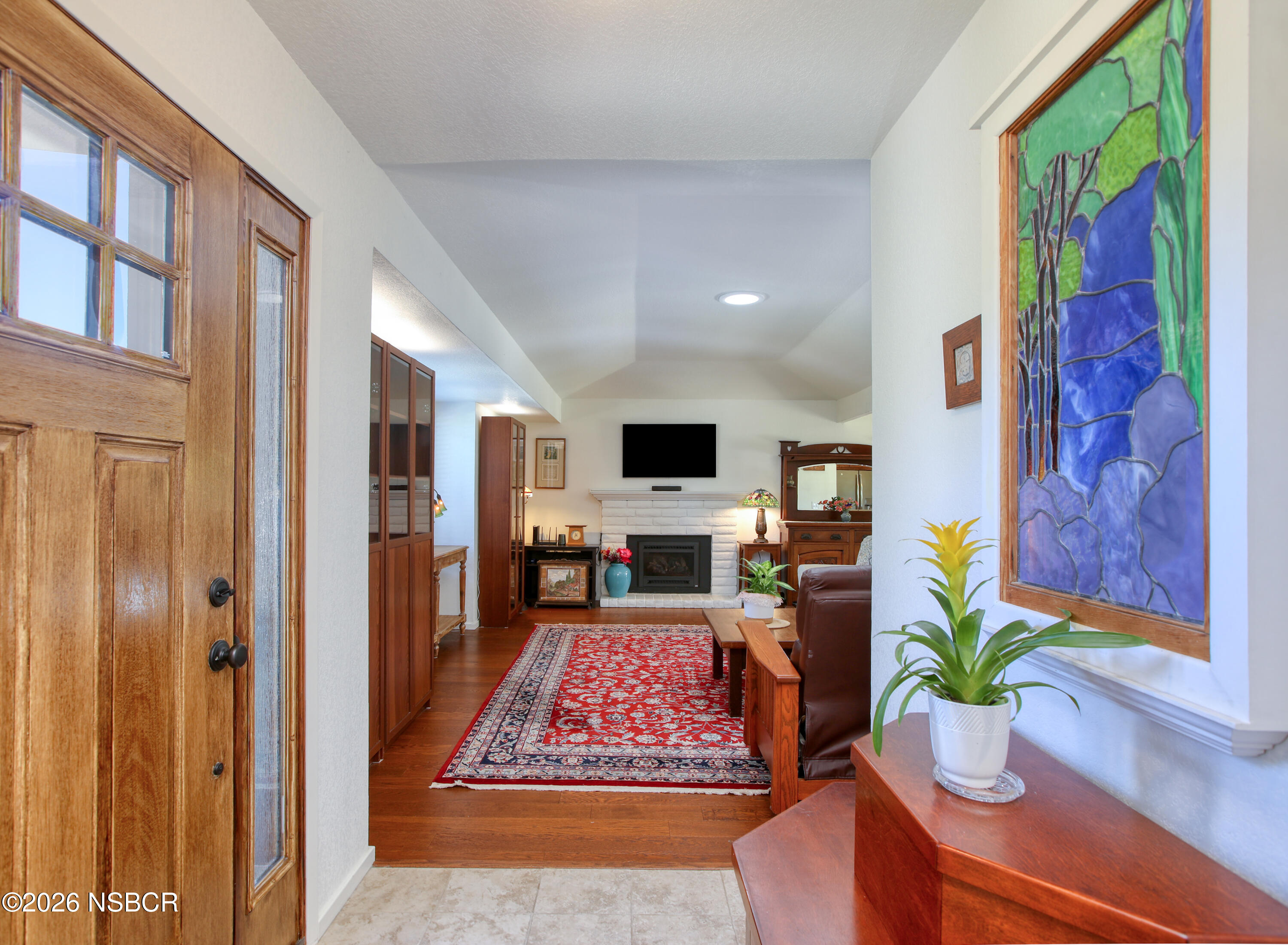 435-433 Eucalyptus Road, Unit 435433 Nipomo, CA 93444 - Photo 12 of 78 Front Entry to Livingroom