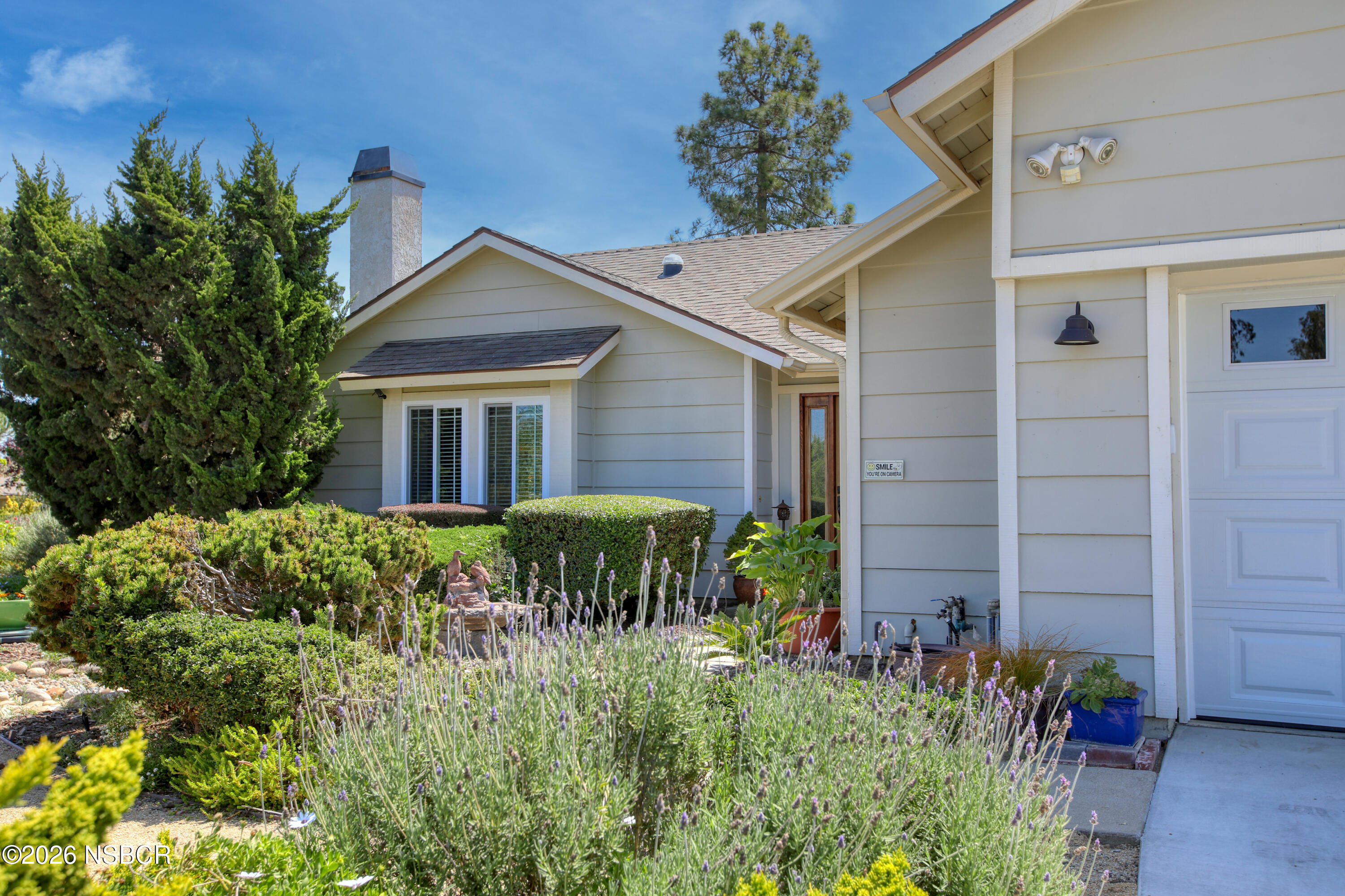 435-433 Eucalyptus Road, Unit 435433 Nipomo, CA 93444 - Photo 32 of 78 Side Front View of Walkway & Garge