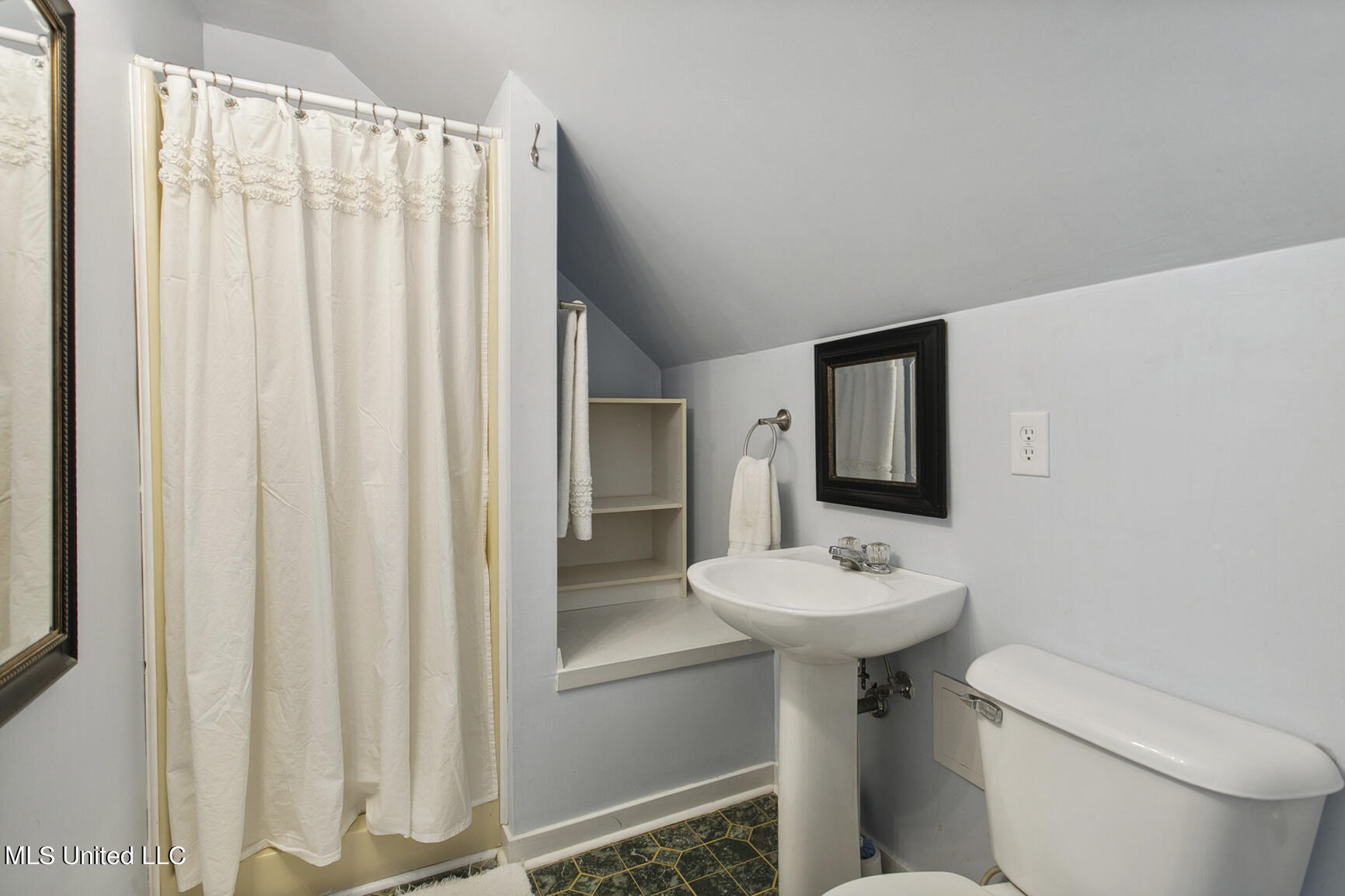 218 Azalea Circle Madison, MS 39110 - Photo 21 of 25 218 Azalea Cir final-25