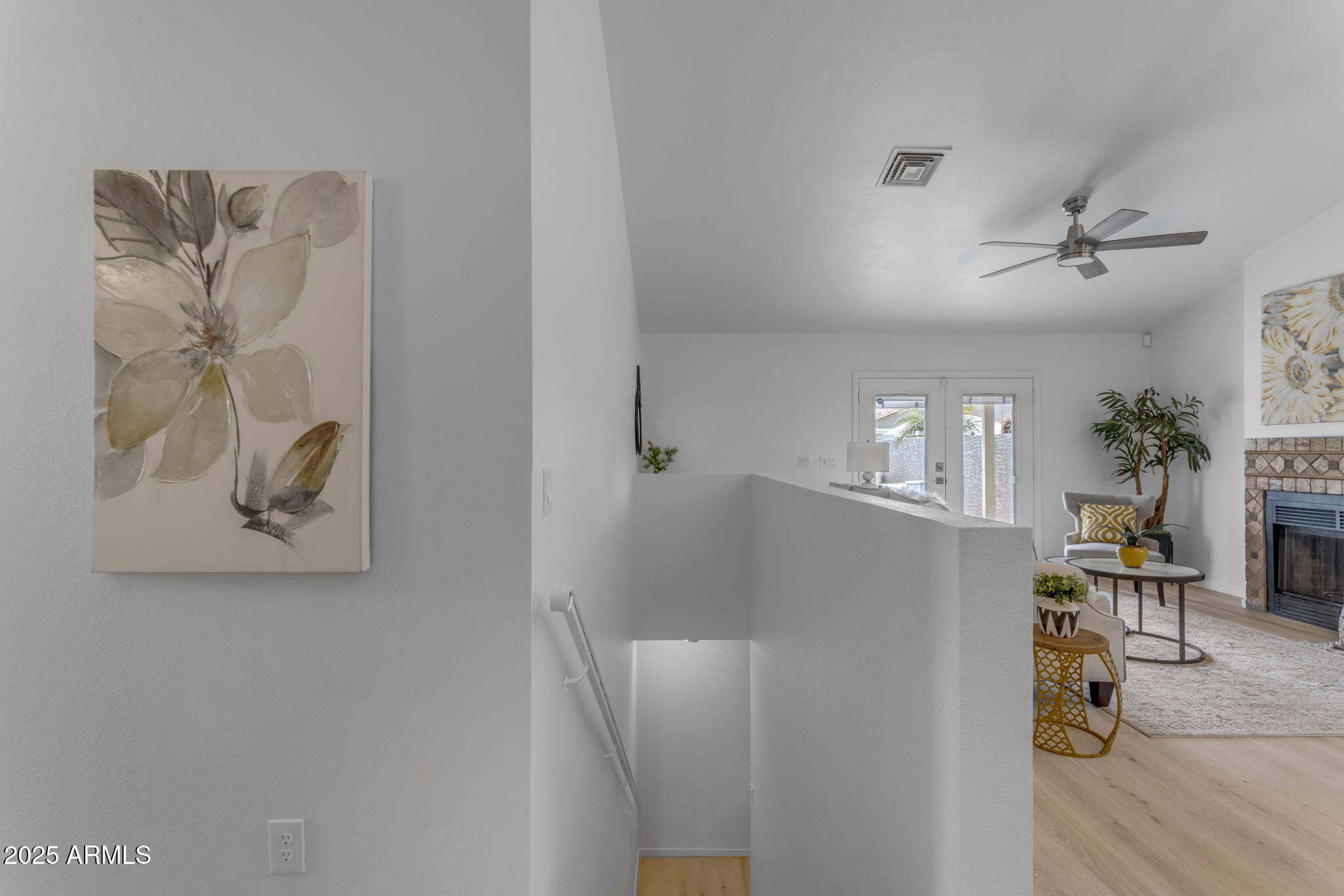 137 West Gary Way Gilbert, AZ 85233 - Photo 15 of 43 a view of entryway and livingroom