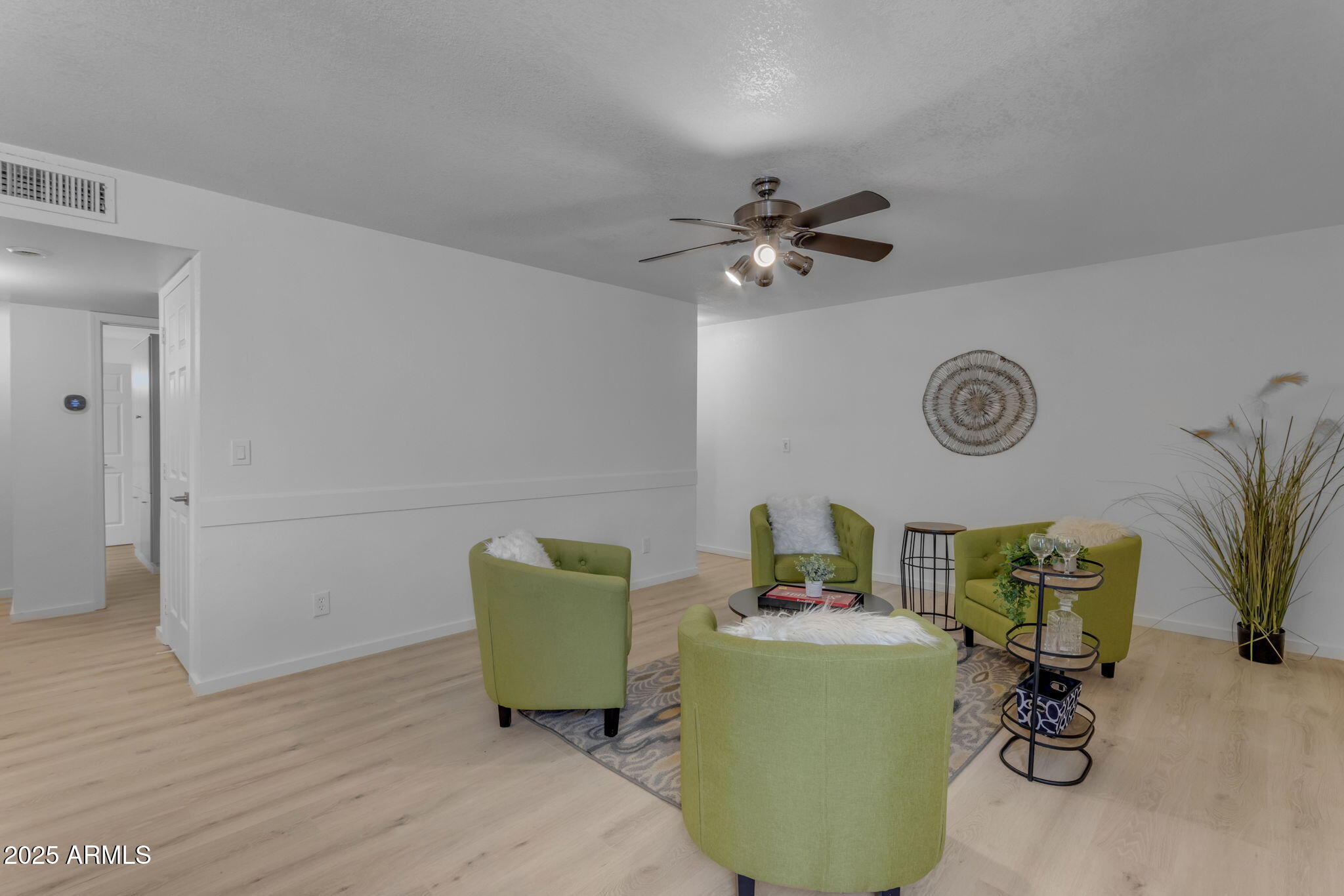137 West Gary Way Gilbert, AZ 85233 - Photo 28 of 43 a workspace with furniture and a chair