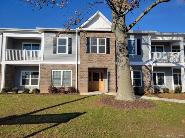 $2,750 | 10 Berkshire Road, Unit 111, West Hartford, CT 06110