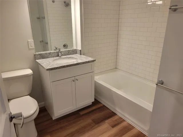 $2,750 | 10 Berkshire Road, Unit 111, West Hartford, CT 06110