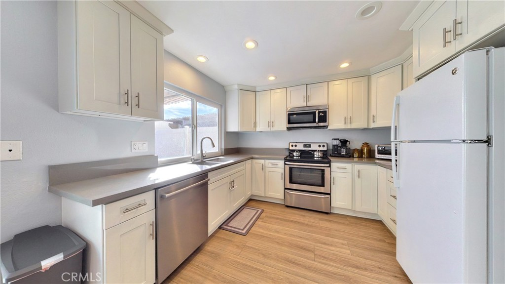 4646 Minorca Way Buena Park, CA 90621 - Photo 3 of 23 Photos may include alternation for visualization purposes.