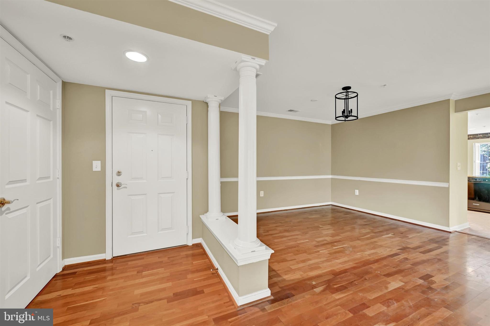 12021 Tralee Road, Unit 402 Lutherville-Timonium, MD 21093 - Photo 6 of 36 Foyer