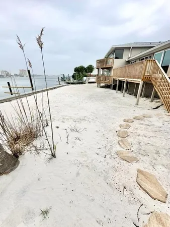 $6,500 | 910 Santa Rosa Boulevard, Fort Walton Beach, FL 32548