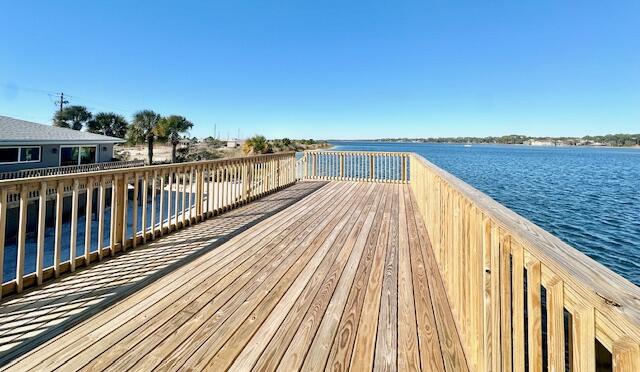 910 Santa Rosa Boulevard Fort Walton Beach, FL 32548 - Photo 59 of 68 Upper deck