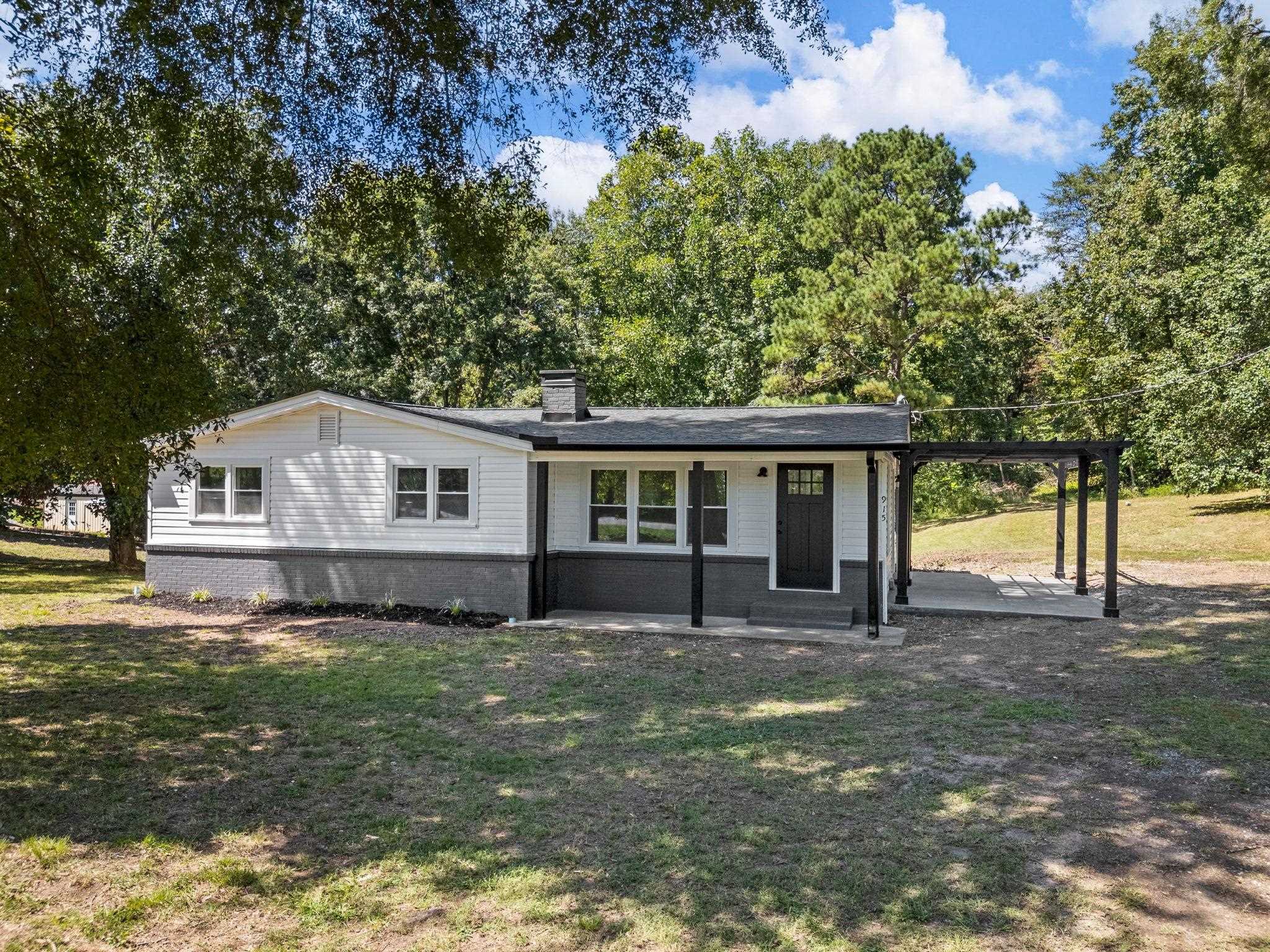915 Old Melvin Hill Road Campobello, SC 29322 - Photo 4 of 41 Gallery Image 4