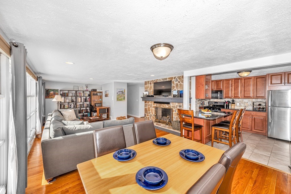 373 Williams Street Longmeadow, MA 01106 - Photo 11 of 34