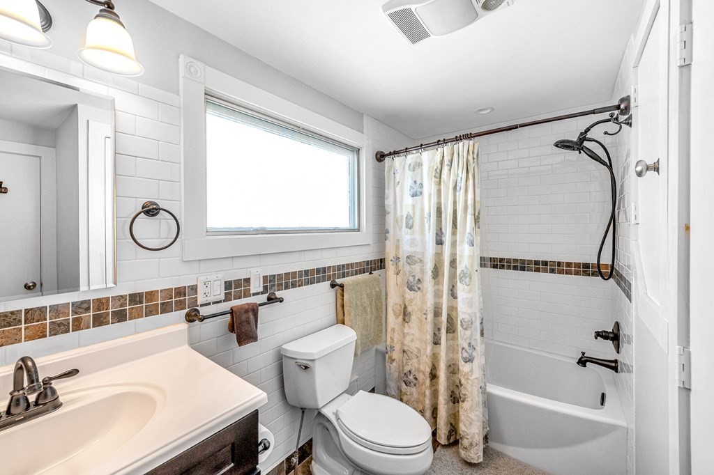 373 Williams Street Longmeadow, MA 01106 - Photo 23 of 34