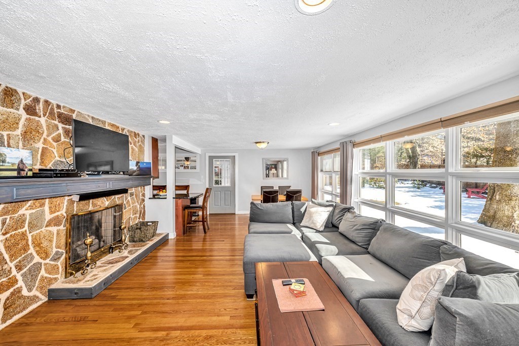 373 Williams Street Longmeadow, MA 01106 - Photo 9 of 34