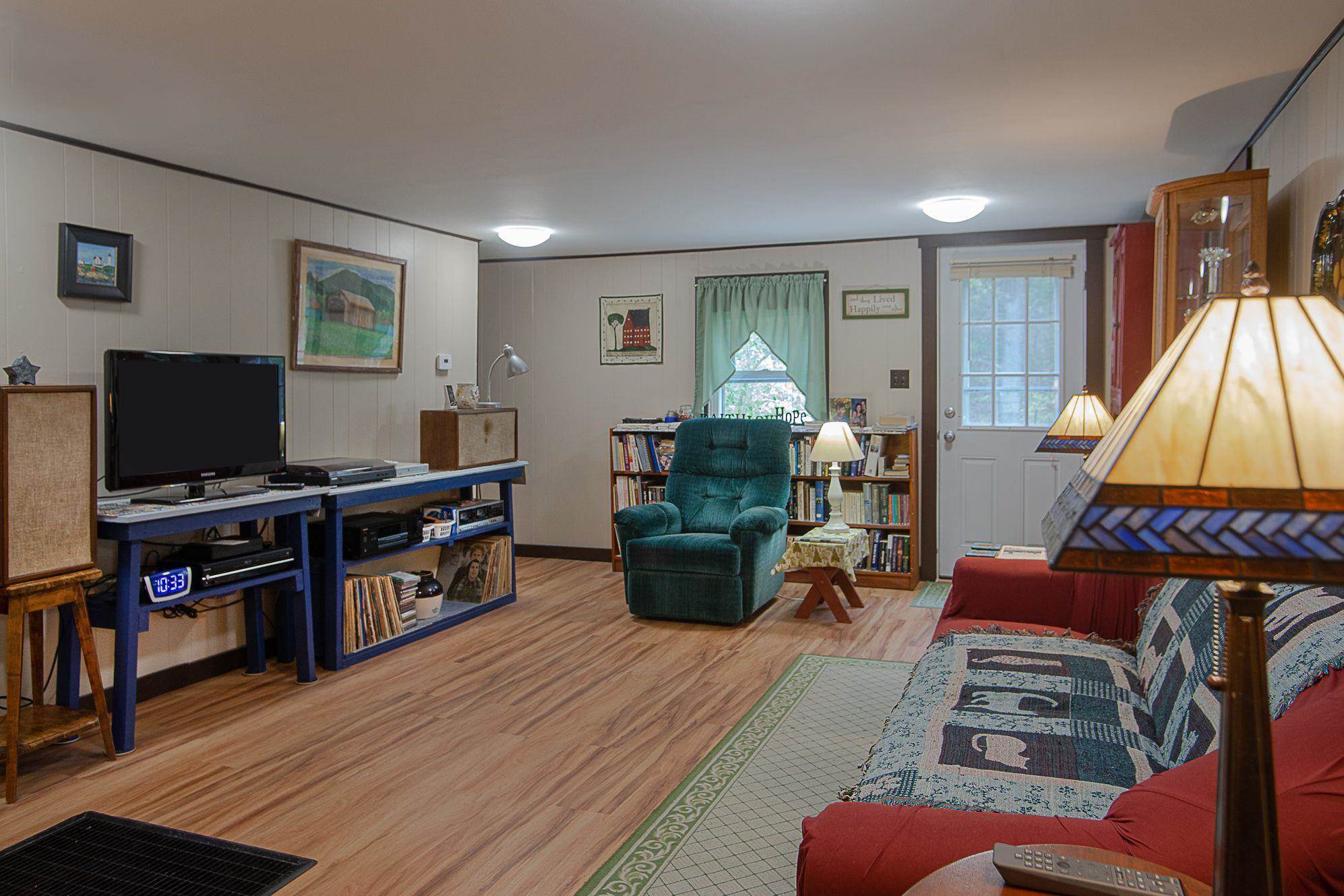9 Houghton Brook Road Dummerston, VT 05346 - Photo 8 of 23