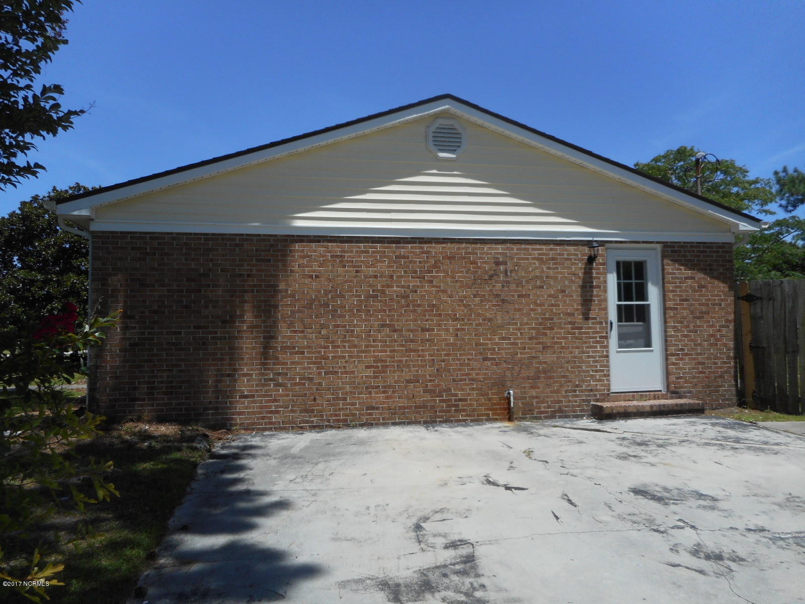 300 Murdoch Road Newport, NC 28570 - Photo 26 of 26 Side