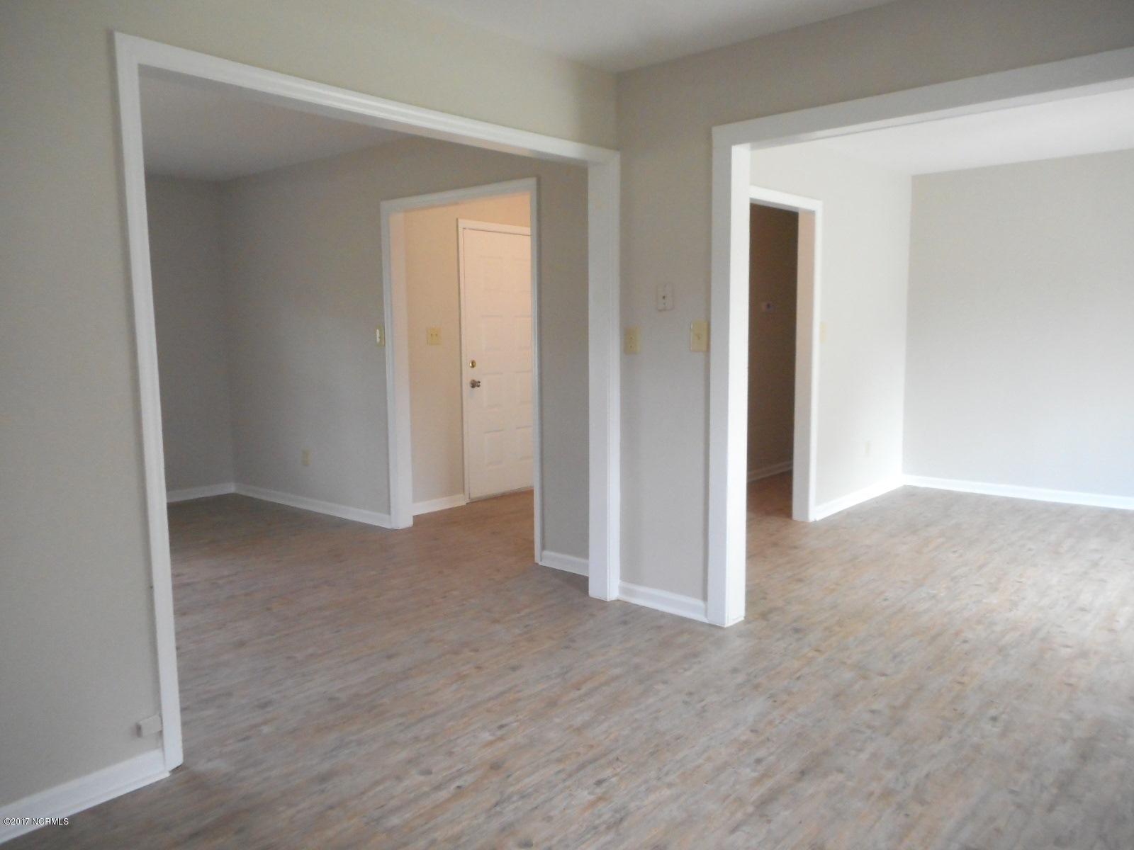 300 Murdoch Road Newport, NC 28570 - Photo 7 of 26 Kitchen to Living and Dining