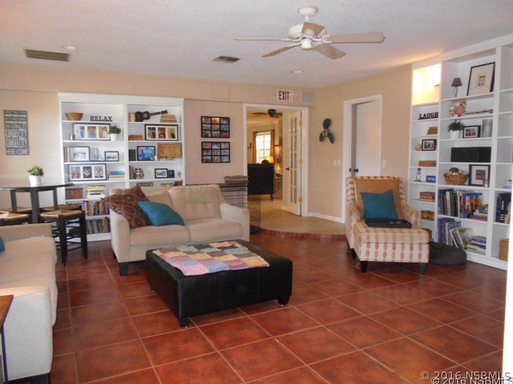 197 Roberts Road Edgewater, FL 32141 - Photo 14 of 29 Gallery Image 14