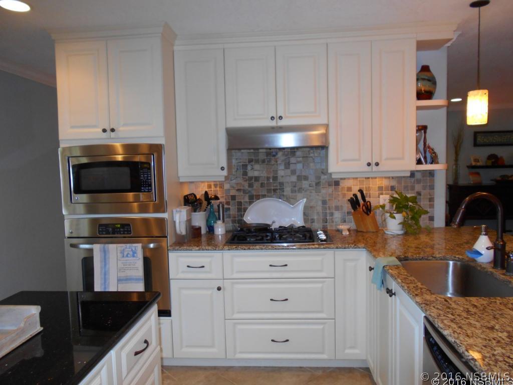 197 Roberts Road Edgewater, FL 32141 - Photo 16 of 29 Gallery Image 16