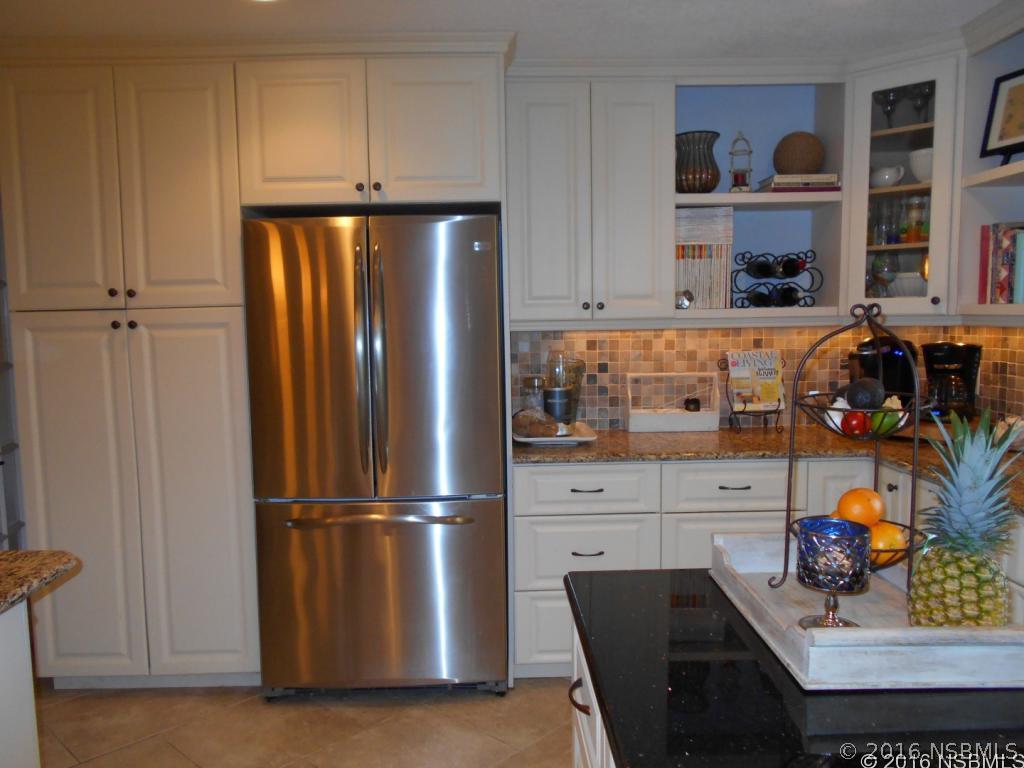 197 Roberts Road Edgewater, FL 32141 - Photo 17 of 29 Gallery Image 17