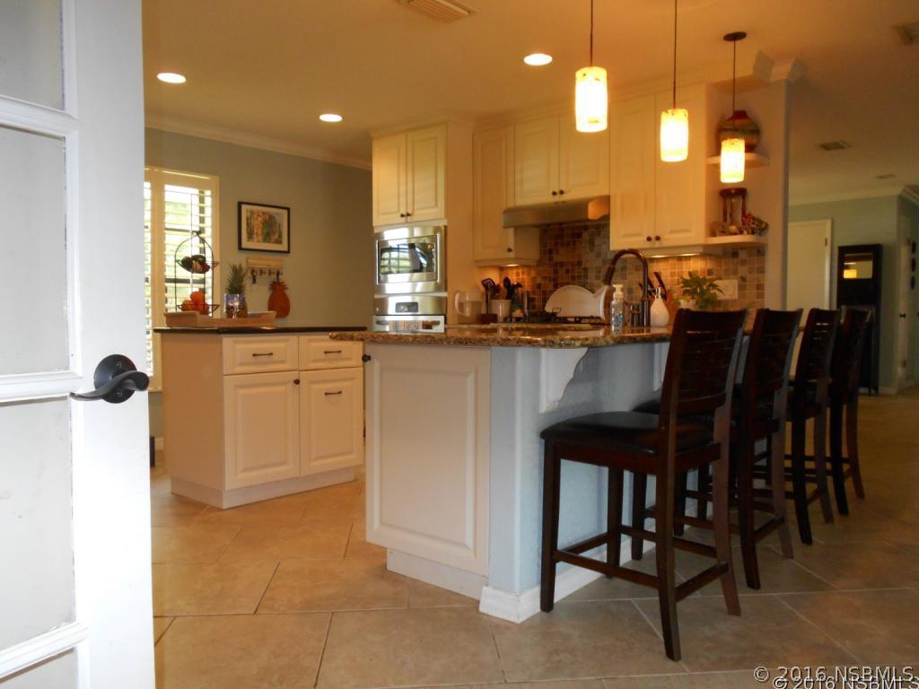 197 Roberts Road Edgewater, FL 32141 - Photo 18 of 29 Gallery Image 18