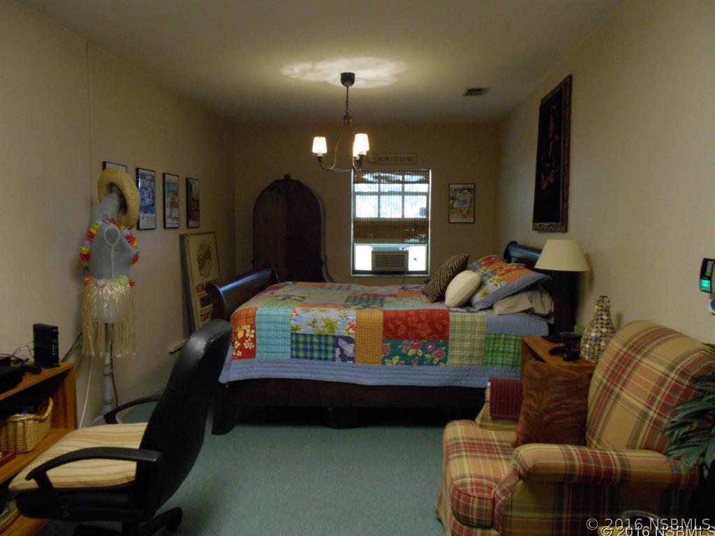 197 Roberts Road Edgewater, FL 32141 - Photo 22 of 29 Gallery Image 22