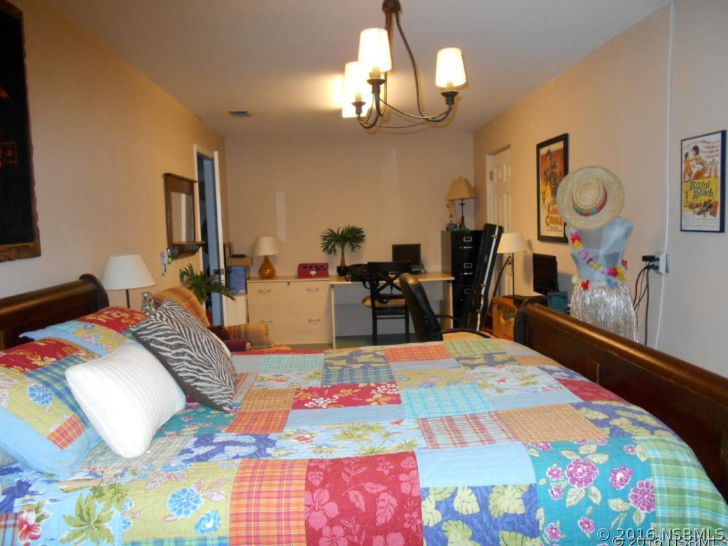 197 Roberts Road Edgewater, FL 32141 - Photo 23 of 29 Gallery Image 23