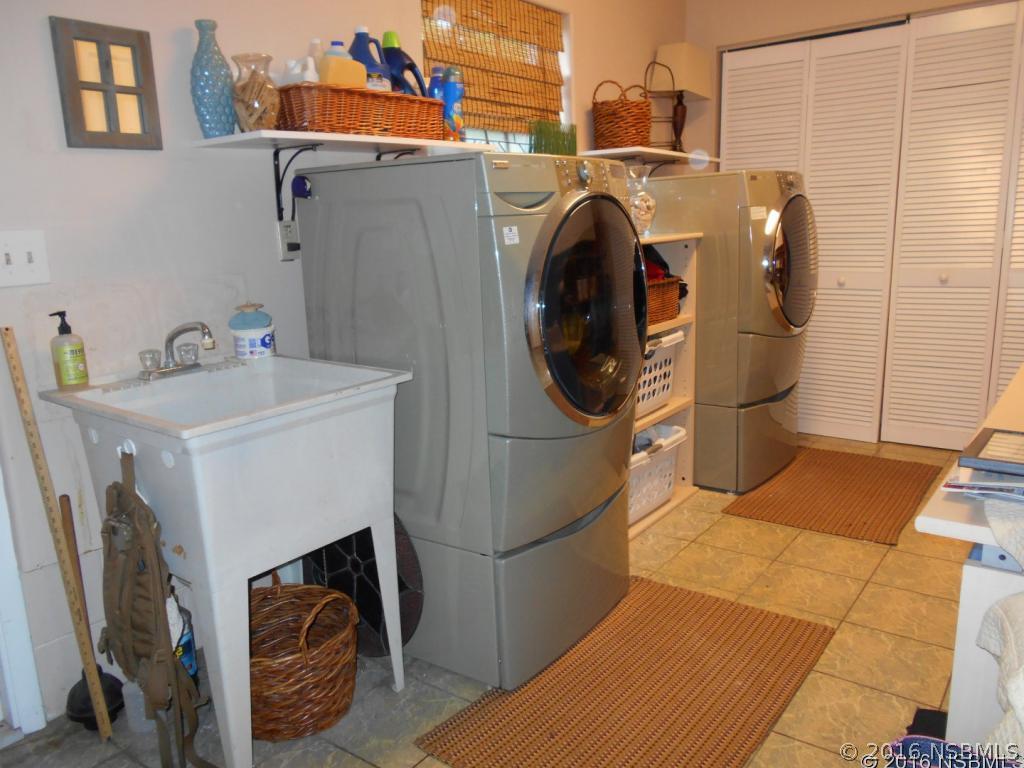 197 Roberts Road Edgewater, FL 32141 - Photo 29 of 29 Gallery Image 29